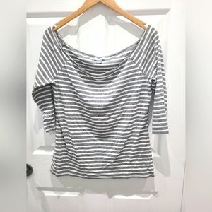 Old Navy Blouse. Never been worn! SIZE XL